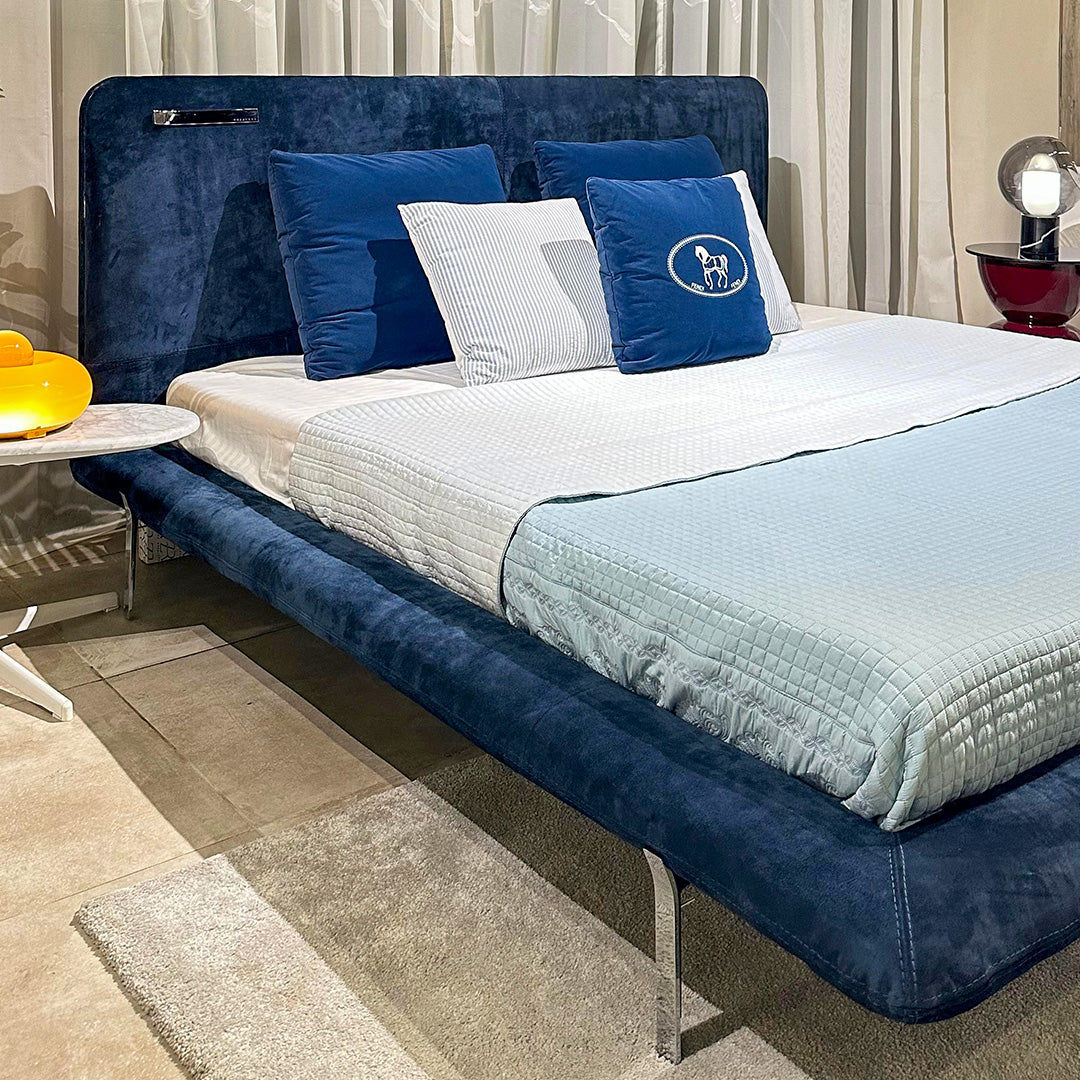 Housman Bed