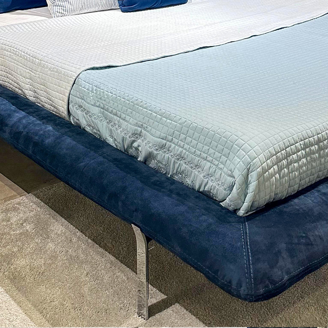 Housman Bed