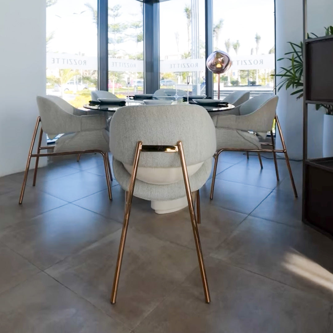 Boteto Dinning Table