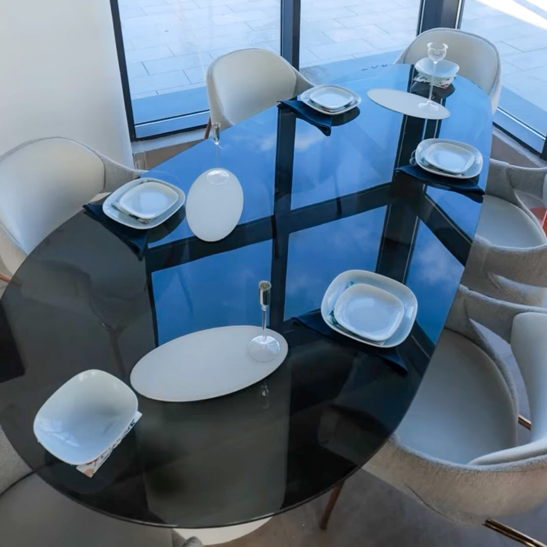 Boteto Dinning Table